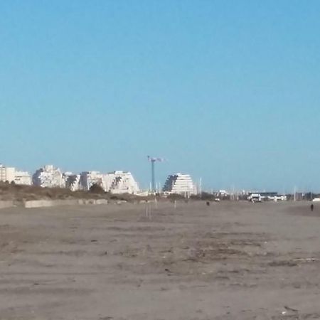 Studio De 25M2 Tout Equipe A 250M Du Bord De Mer La Grande-Motte Exterior foto